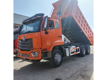 Camion benne SINOTRUK