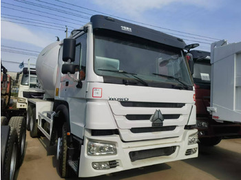 Camion malaxeur SINOTRUK HOWO