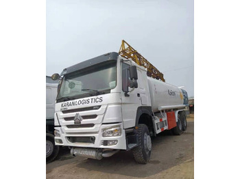 Camion hydrocureur SINOTRUK