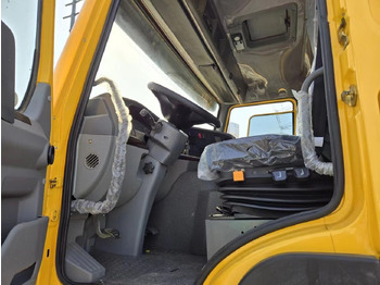 Tracteur routier Howo 6x4: photos 4 Tracteur routier Howo 6x4: photos 4