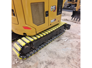 Mini pelle CATERPILLAR 302