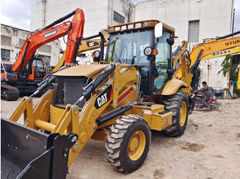Tractopelle CATERPILLAR 420F