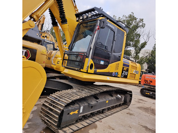 Pelle sur chenille KOMATSU PC210LC-8