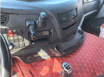 Tracteur routier FAW JIEFANG TRACTOR HEAD: photos 5 Tracteur routier FAW JIEFANG TRACTOR HEAD: photos 5