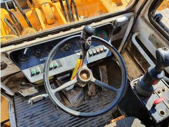 Chargeuse sur pneus Liebherr L 521: photos 3 Chargeuse sur pneus Liebherr L 521: photos 3