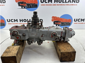 Boîtier de direction LIEBHERR