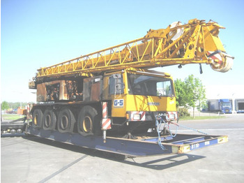 Grue mobile LIEBHERR LTM 1070