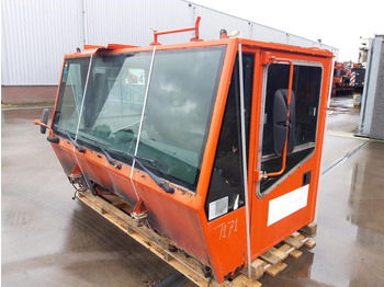 Cabine et intérieur TEREX