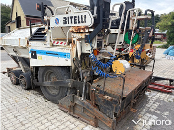 Finisseur CATERPILLAR BB730