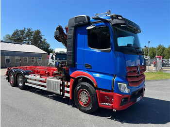 Camion multibenne Mercedes-Benz Antos 2545 - HMF 1520K-RCkran: photos 2 Camion multibenne Mercedes-Benz Antos 2545 - HMF 1520K-RCkran: photos 2