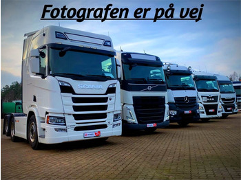 Camion ampliroll VOLVO FM 430