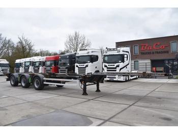 Semi-remorque porte-conteneur/ Caisse mobile RENDERS