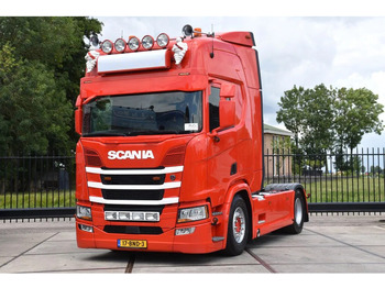 Tracteur routier SCANIA R 450