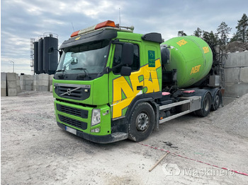Camion malaxeur VOLVO FM