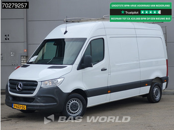 Fourgonnette MERCEDES-BENZ Sprinter 211