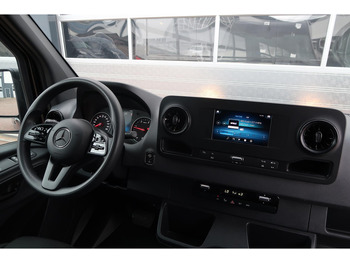 Photo d'intérieur 2: Fourgon utilitaire Mercedes-Benz Sprinter 317 CDI L2H2 AUT/ 3.5T/ CAMERA/ MBUX/ CRUISE/ AIRCO