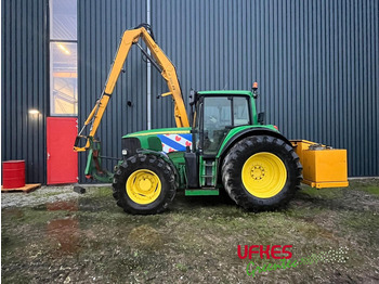 Tracteur agricole JOHN DEERE 6820