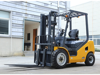 XCMG Brand Fd30t 4wd Forklift Truck 3 ton New Diesel Forklift Price - Chariot élévateur diesel: photos 1 XCMG Brand Fd30t 4wd Forklift Truck 3 ton New Diesel Forklift Price - Chariot élévateur diesel: photos 1