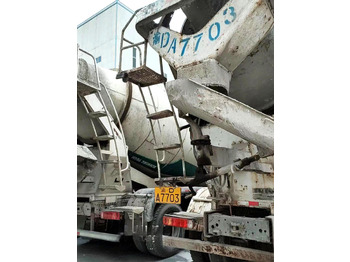 Camion malaxeur XCMG Manufacturer Used Cement Mixer Truck G4804B 12m³ Truck-mounted Concrete Mixer Truck: photos 4