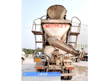 Camion malaxeur XCMG Official Second Hand G4804B HOWO Concrete Mixer Truck 12 Cubic Hydraulic Concrete Mixer Price List: photos 5