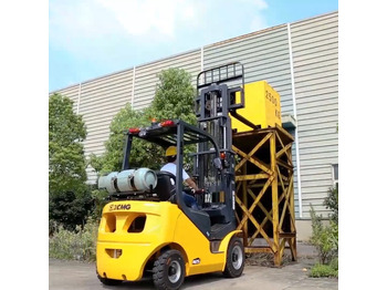 XCMG XCC-LW15 1.5 t Mini Electric Pallet Forklift Truck With Cheap Price - Chariot élévateur électrique: photos 1 XCMG XCC-LW15 1.5 t Mini Electric Pallet Forklift Truck With Cheap Price - Chariot élévateur électrique: photos 1