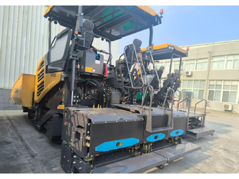 XCMG official used asphalt paver RP905IV Concrete machine en crédit-bail XCMG official used asphalt paver RP905IV Concrete machine: photos 5 XCMG official used asphalt paver RP905IV Concrete machine en crédit-bail XCMG official used asphalt paver RP905IV Concrete machine: photos 5