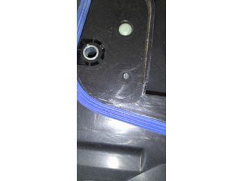 Pièces de rechange pour Camion OSŁONA OBUDOWA INSTALACJI DAF XF 106 1835755 / 1835753  DAF XF 106 1835755 / 1835753 truck: photos 3