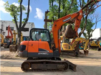 Pelle sur chenille DOOSAN DX60