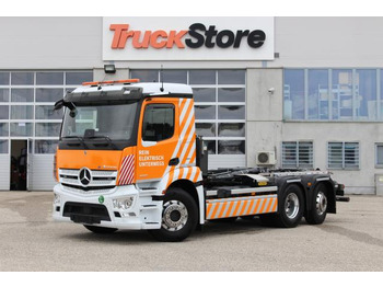 Camion ampliroll MERCEDES-BENZ eActros