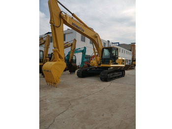 Pelle sur chenille KOMATSU PC240LC-8