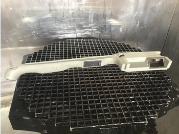 Cabine et intérieur LIEBHERR