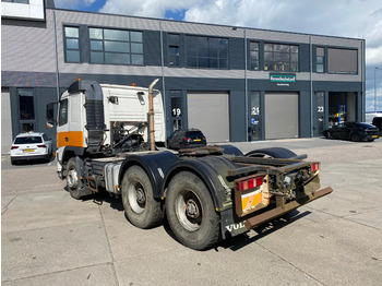 Tracteur routier Volvo FM 440 6x4 / Hooklift and Tractor / Hub Reduction: photos 4