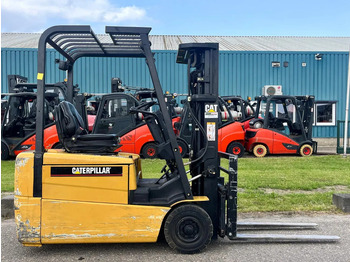 Chariot élévateur électrique CATERPILLAR EP