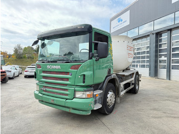 Camion malaxeur SCANIA P