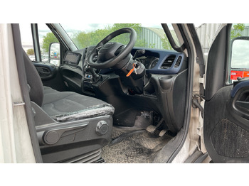Camion frigorifique IVECO DAILY 72-180: photos 5