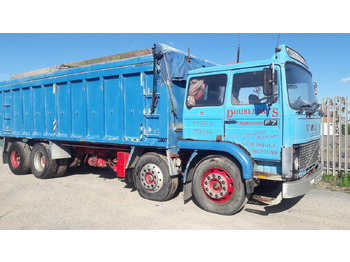 Camion benne VOLVO