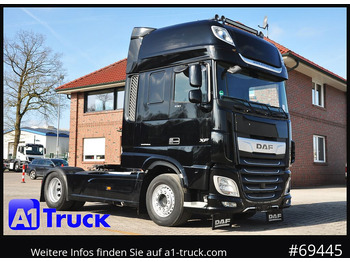 Tracteur routier DAF XF 530