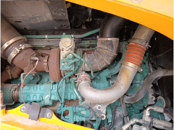 Chargeuse sur pneus VOLVO L150H: photos 4