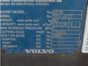 Godet pour chargeur VOLVO L70F BENNA CON ATTACCO RAPIDO, LAMA 2550mm, MOD. 83738: photos 2 Godet pour chargeur VOLVO L70F BENNA CON ATTACCO RAPIDO, LAMA 2550mm, MOD. 83738: photos 2