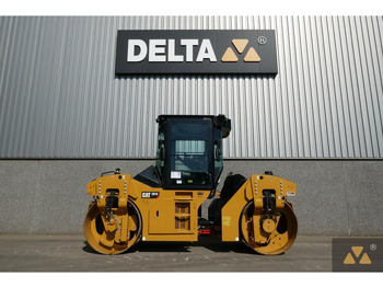 Compacteur CATERPILLAR