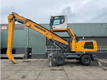 Pelle de manutention LIEBHERR LH 40 M