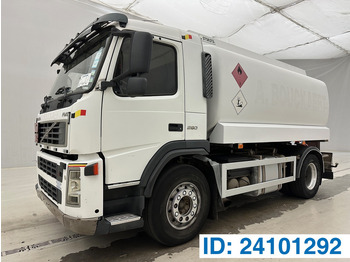 Camion citerne VOLVO FM9 260