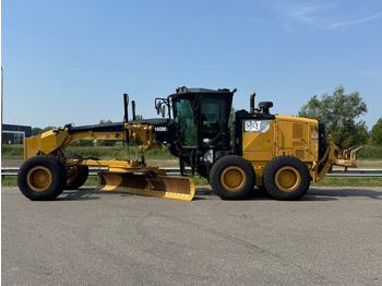 Niveleuse CATERPILLAR 140M