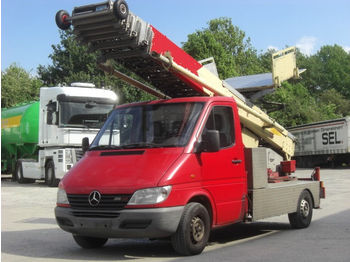 Nacelle télescopique Mercedes-Benz 311 CDi / Möbelaufzug Lift  29 m Länge: photos 1