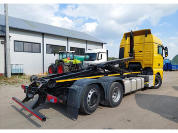 Camion ampliroll MAN TGX 26-500 Hakowiec oś skrętna: photos 5