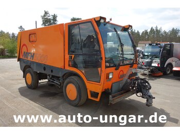 Balayeuse de voirie SCHMIDT