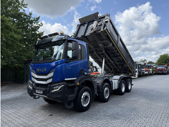 Camion benne IVECO X-WAY
