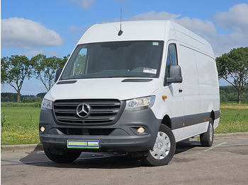 Fourgon utilitaire MERCEDES-BENZ Sprinter 317