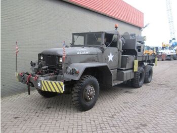 Camion grue INTERNATIONAL
