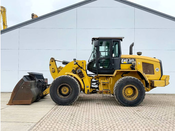 Chargeuse sur pneus CATERPILLAR 938K